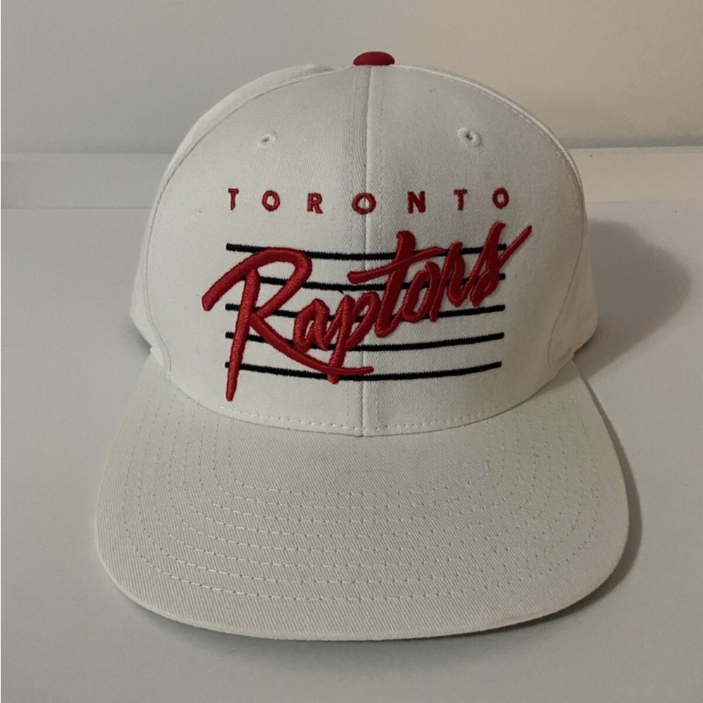 Toronto raptors Mitchell & Ness Snap Back Cap Hat- White And Red